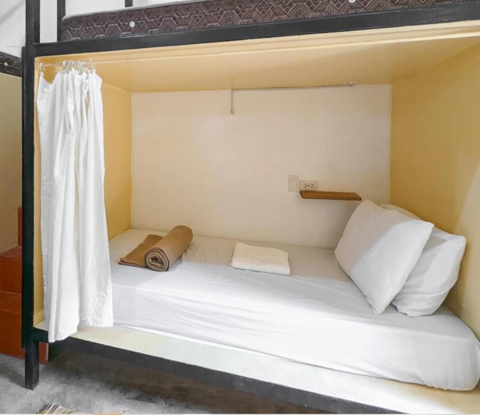 Lexias Hostel And Workspace - Siargao Catangnan Екстериор снимка